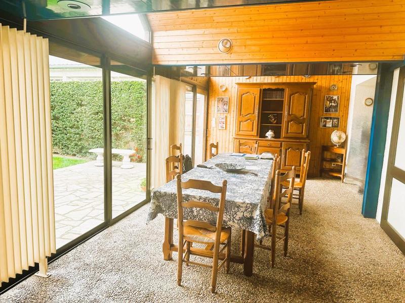 Maison - 236 m² - 11 pièces