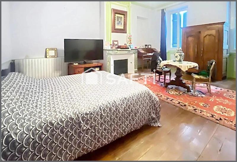 Maison - 407 m² - 7 pièces