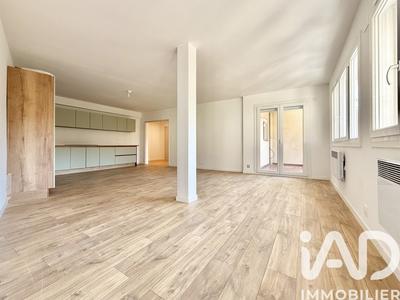 Appartement - 94 m² - 4 pièces