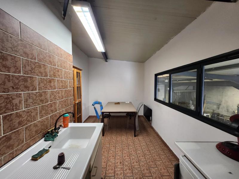 Local commercial - 330 m² - 5 pièces