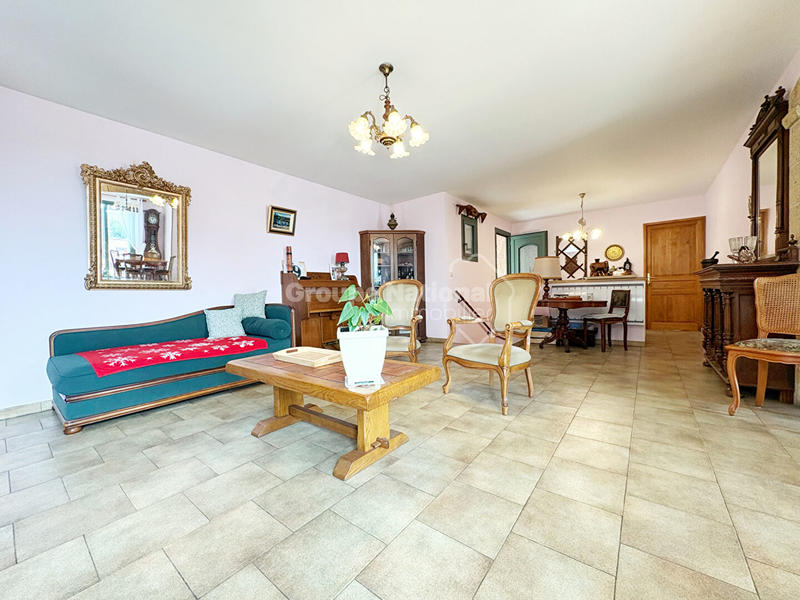 Maison - 143 m² - 6 pièces