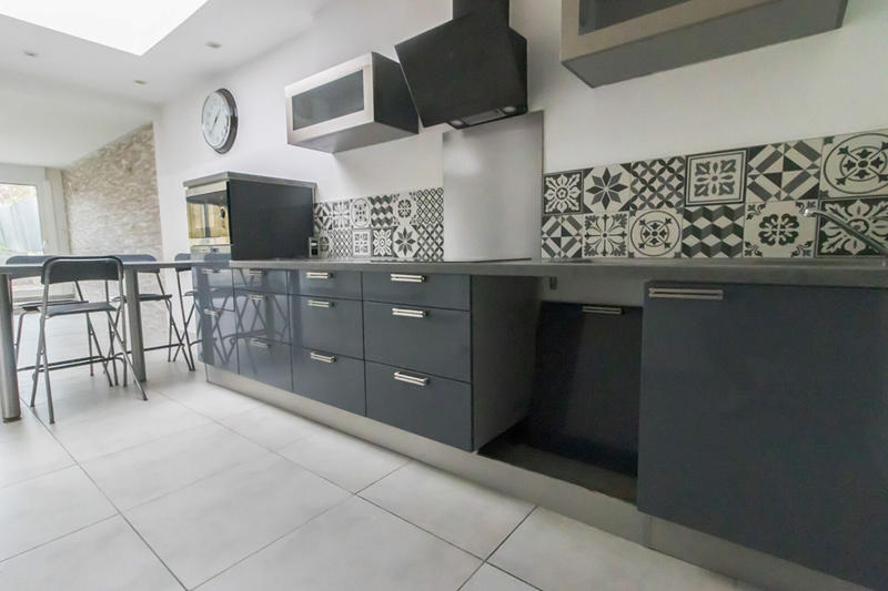 Maison - 140 m² - 6 pièces