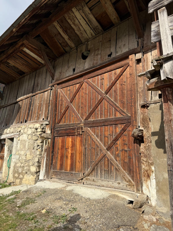 Grange - 120 m² - 1 pièce