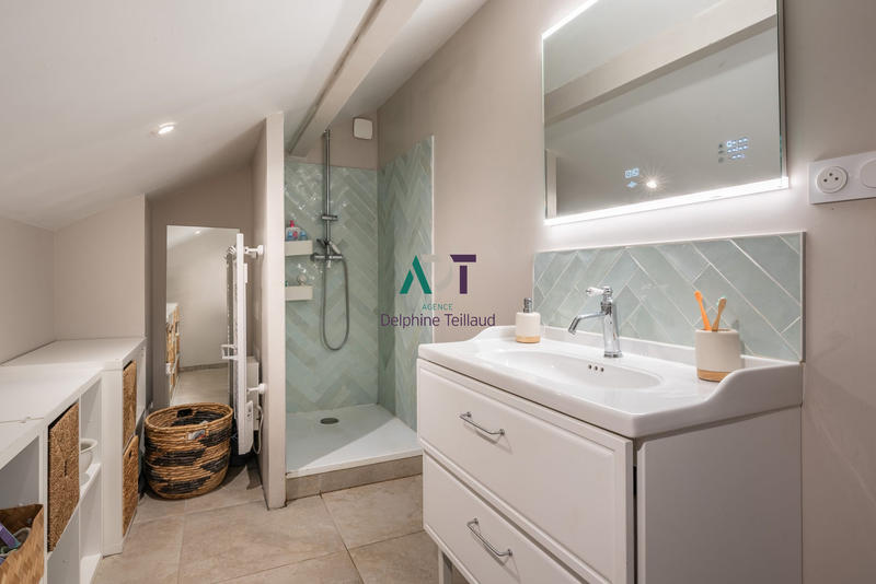 Maison ancienne - 195 m² - 8 pièces