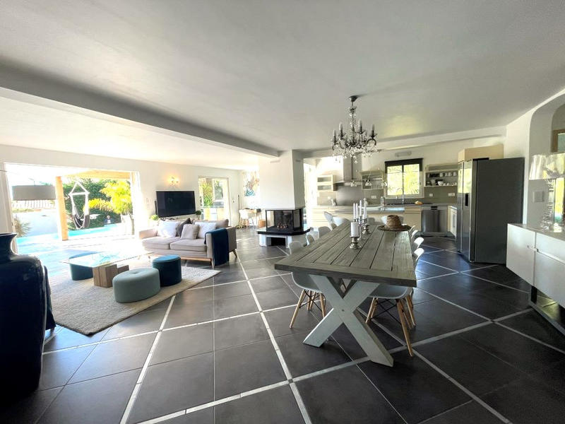 Villa - 146 m² - 5 pièces