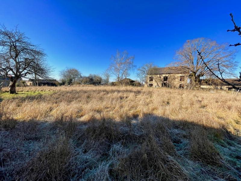 Maison - 300 m² - 1 pièce