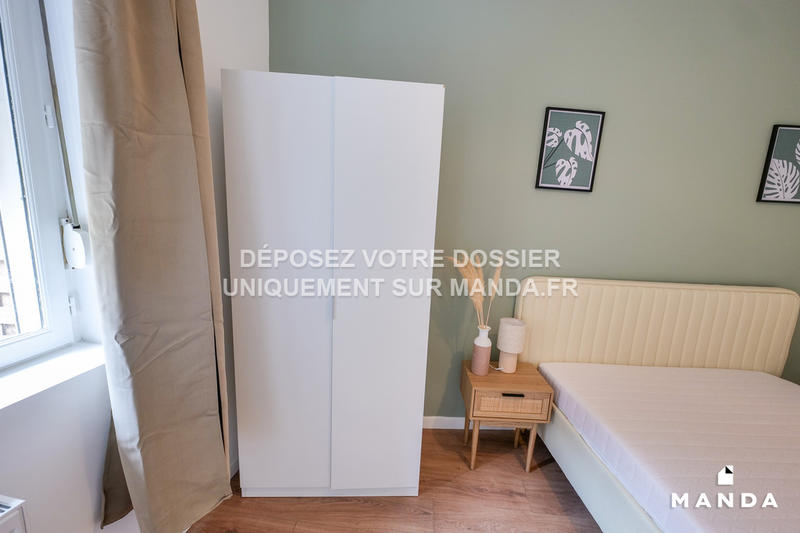 Chambre - 11 m² - 4 pièces