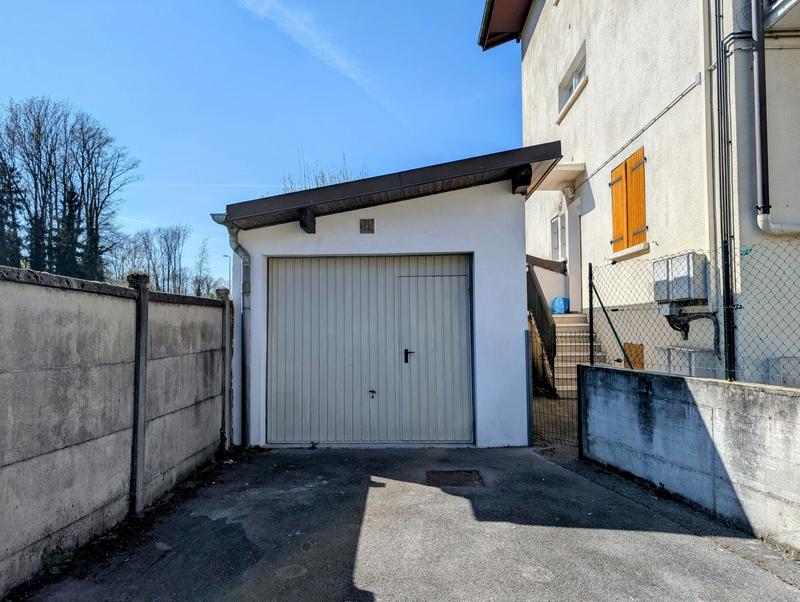 Immeuble - 302 m² - 1 pièce