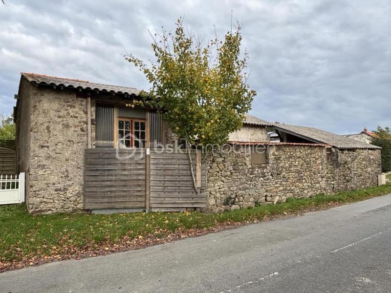 Immeuble - 110 m² - 3 pièces