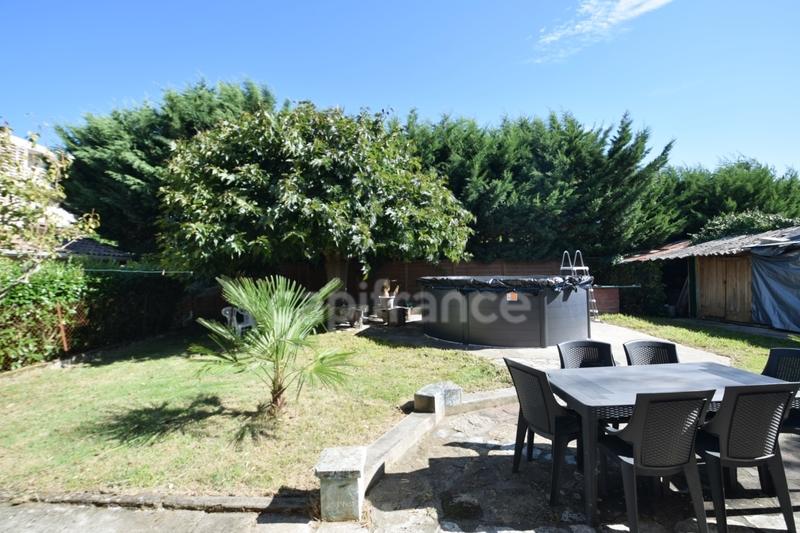 Maison - 93 m² - 6 pièces