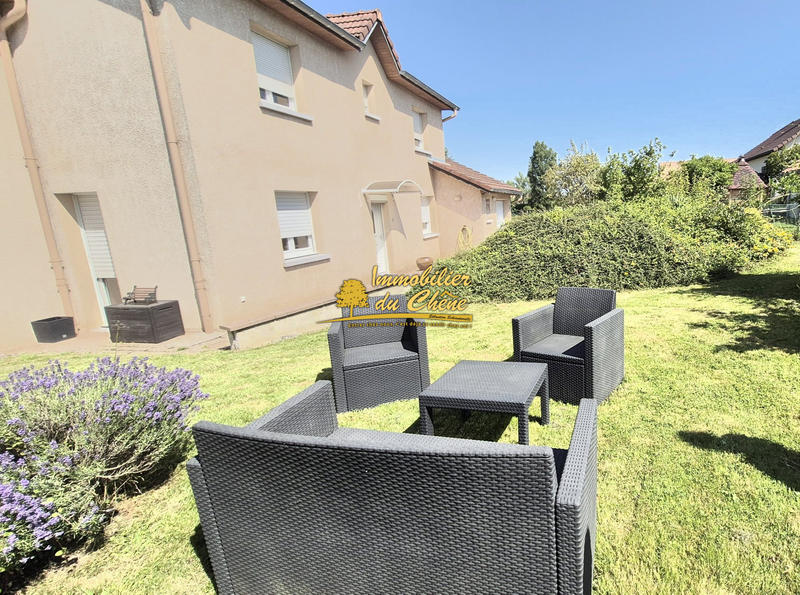 Maison - 255 m² - 8 pièces