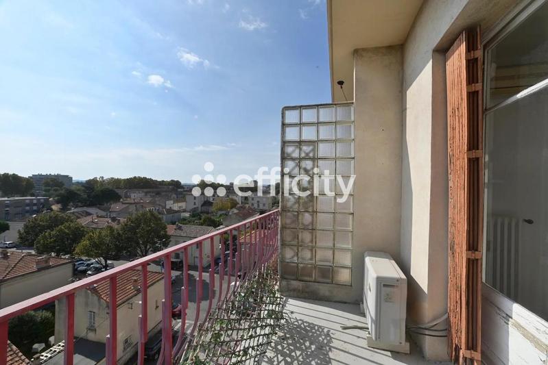 Appartement ancien - 67 m² - 3 pièces