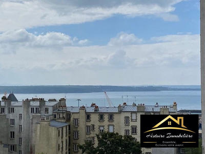 Appartement - 85 m² - 5 pièces