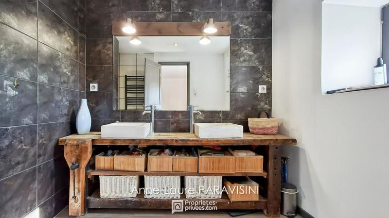 Maison de village - 190 m² - 7 pièces