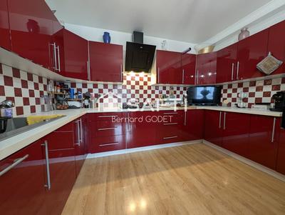 Maison - 167 m² - 6 pièces