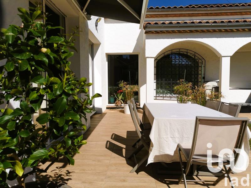 Maison - 290 m² - 10 pièces