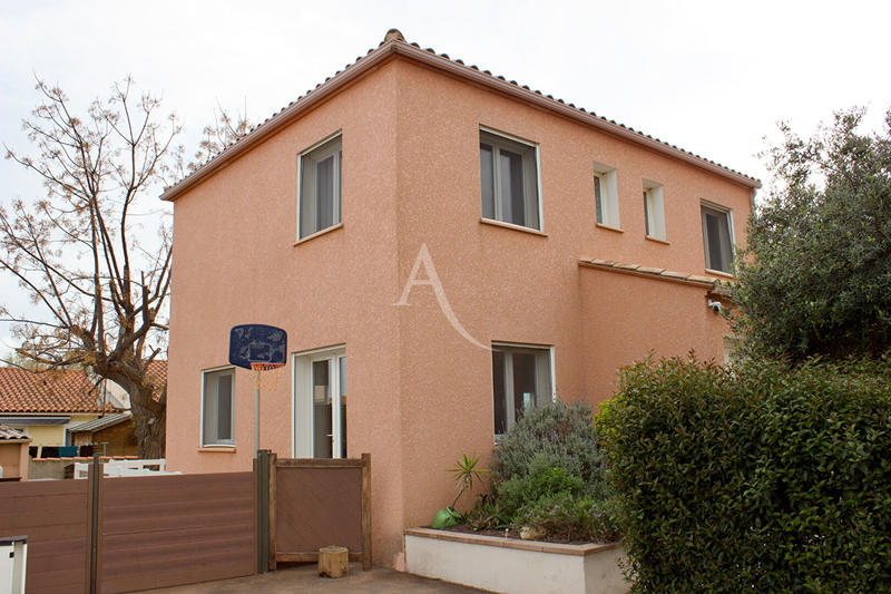 Maison - 98 m² - 4 pièces