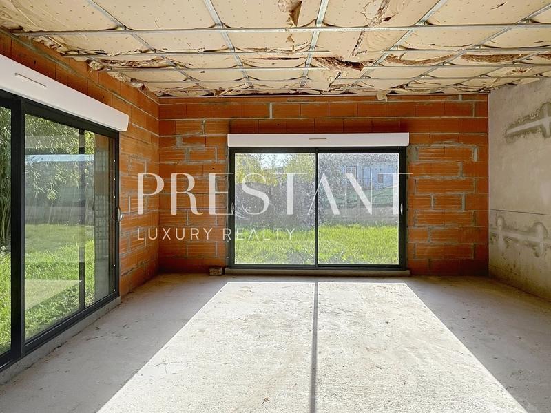 Maison - 140 m² - 5 pièces