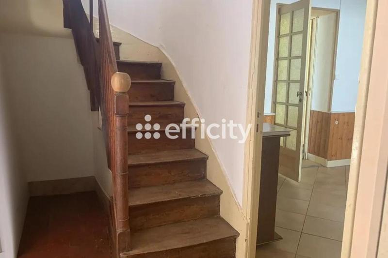 Maison - 121 m² - 5 pièces