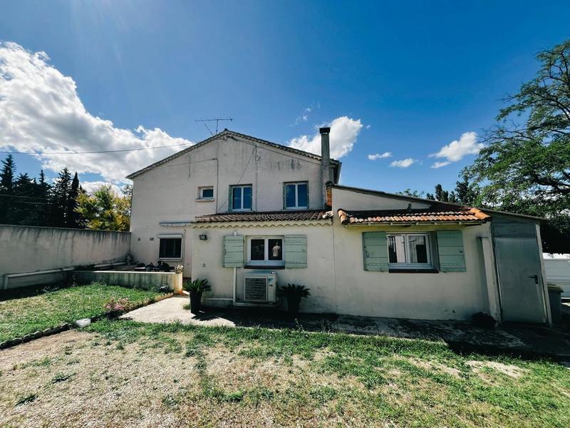 Maison - 186 m² - 8 pièces