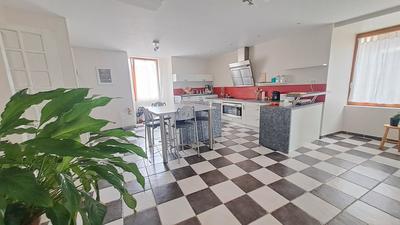 Maison de ville - 280 m² - 10 pièces