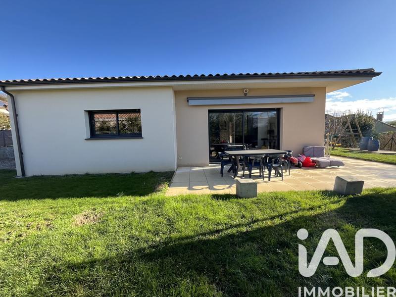 Maison - 93 m² - 4 pièces