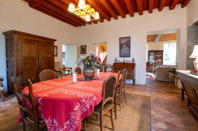 Maison - 451 m² - 10 pièces