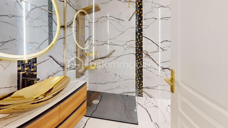 Appartement - 92 m² - 4 pièces