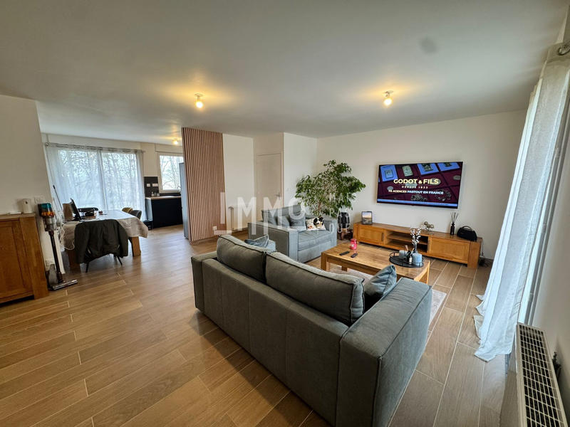 Maison - 90 m² - 4 pièces