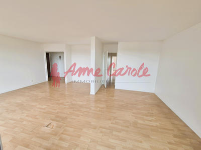 Appartement - 91 m² - 4 pièces