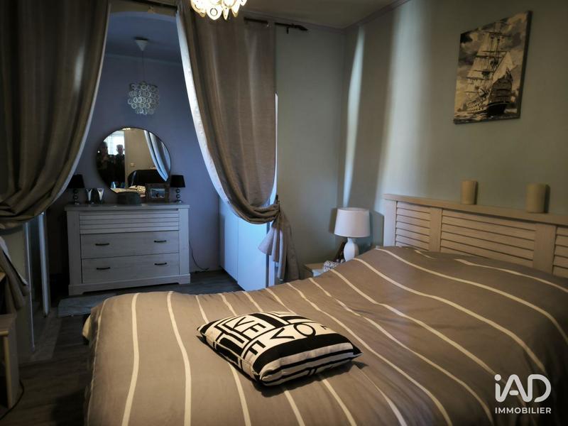 Local commercial - 215 m²