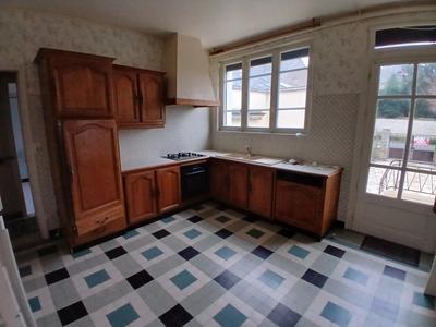 Maison - 120 m² - 5 pièces