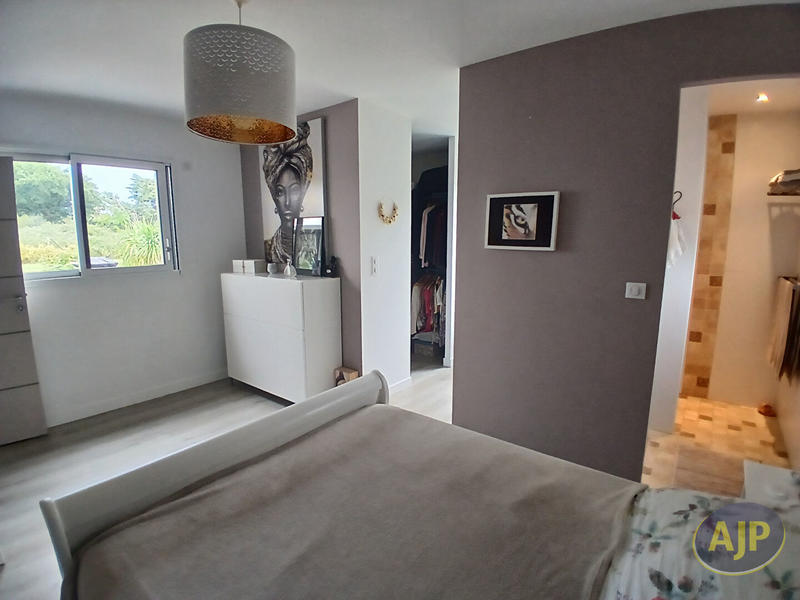 Maison - 152 m² - 5 pièces