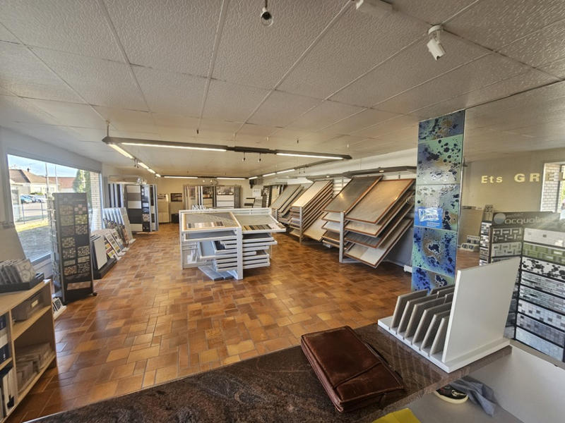 Local commercial - 300 m²