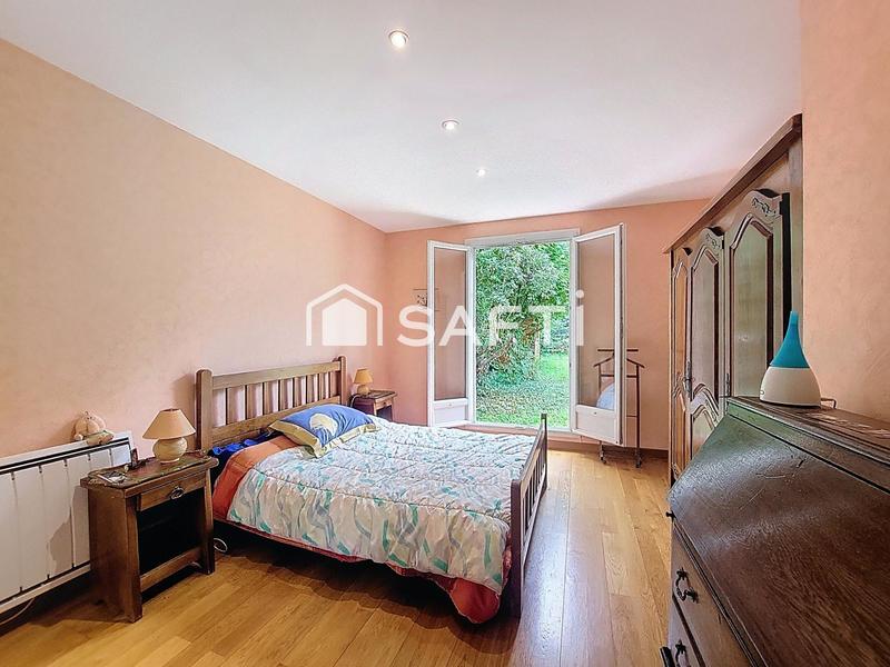 Maison - 207 m² - 6 pièces