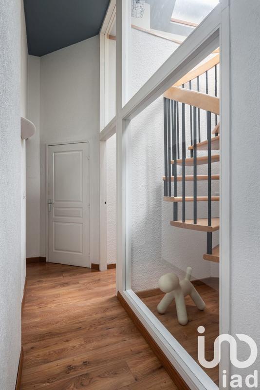 Appartement - 150 m² - 5 pièces