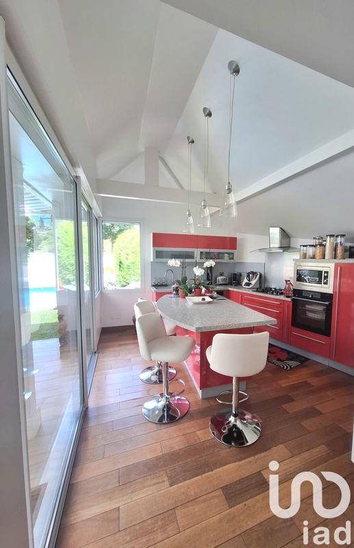 Maison - 167 m² - 7 pièces