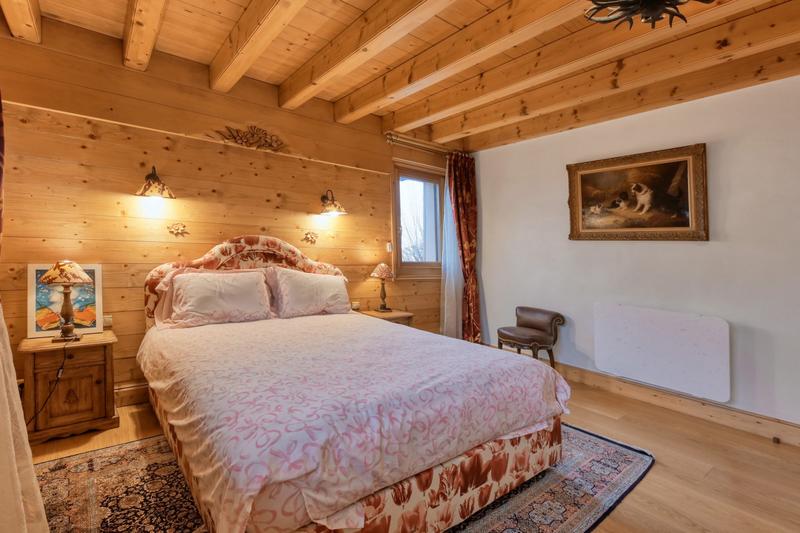 Châlet - 248 m² - 10 pièces