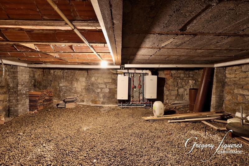 Maison - 200 m² - 8 pièces