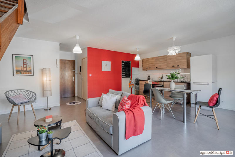 Appartement - 94 m² - 4 pièces