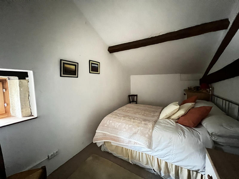 Maison - 196 m² - 7 pièces