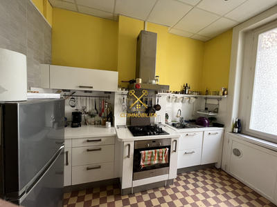 Appartement - 105 m² - 5 pièces