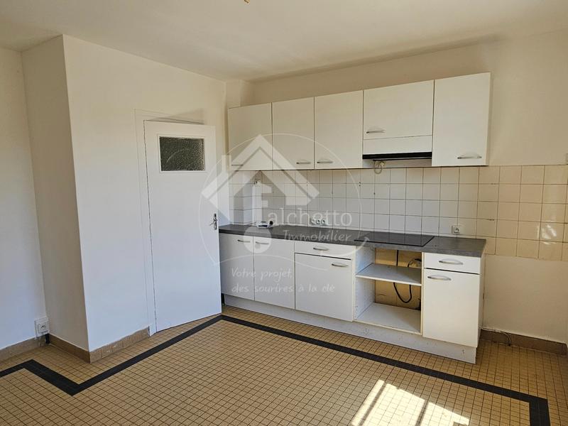 Maison - 178 m² - 8 pièces