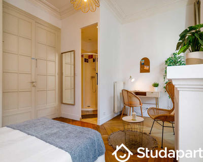 Chambre - 120 m² - 1 pièce