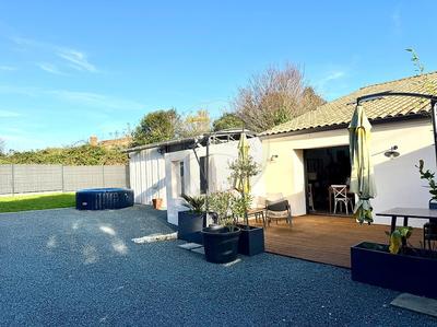 Maison - 115 m² - 4 pièces