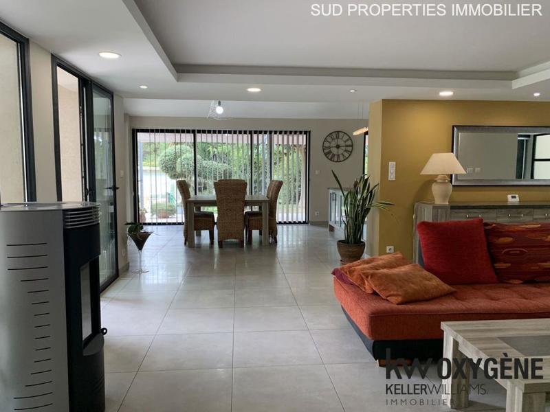 Maison - 210 m² - 6 pièces