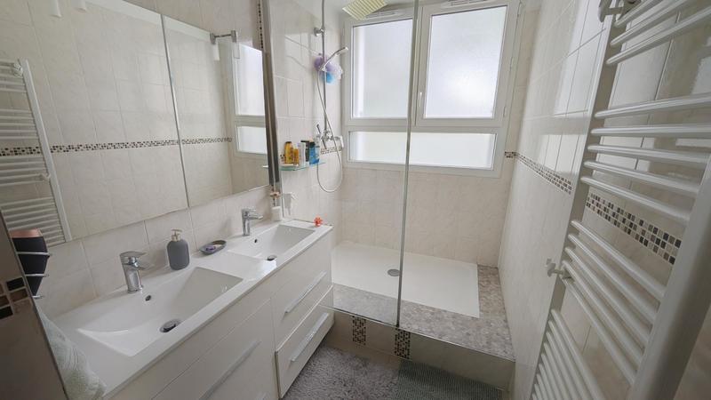 Appartement - 79 m² - 4 pièces