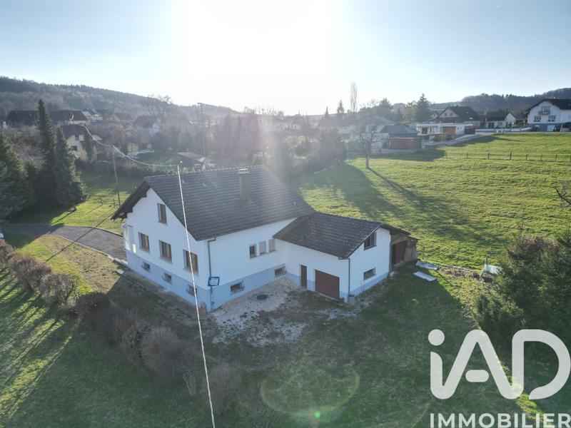 Maison - 121 m² - 6 pièces