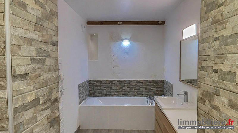 Maison ancienne - 250 m² - 8 pièces