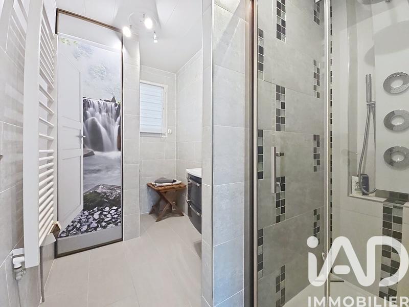 Maison - 159 m² - 7 pièces